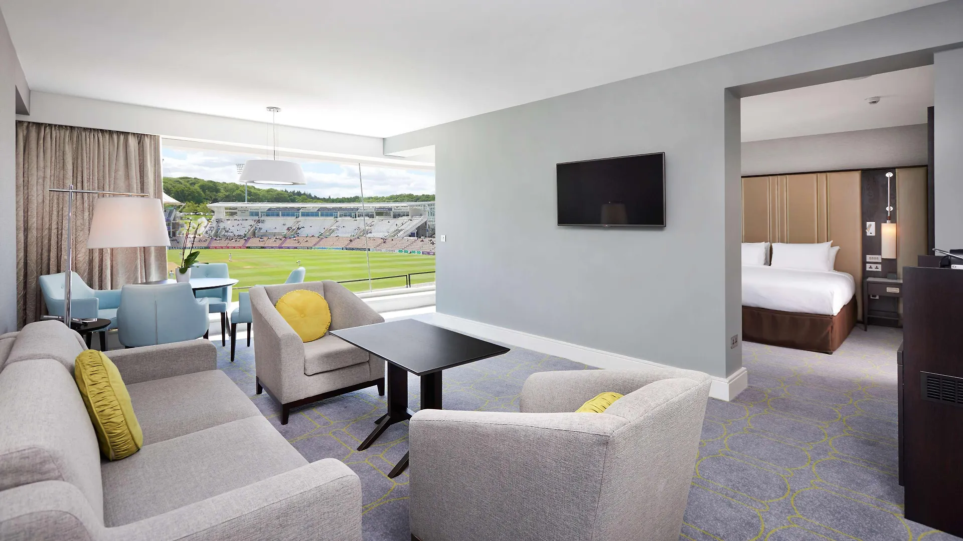 Hilton Southampton - Utilita Bowl Hotel Hedge End 4*,