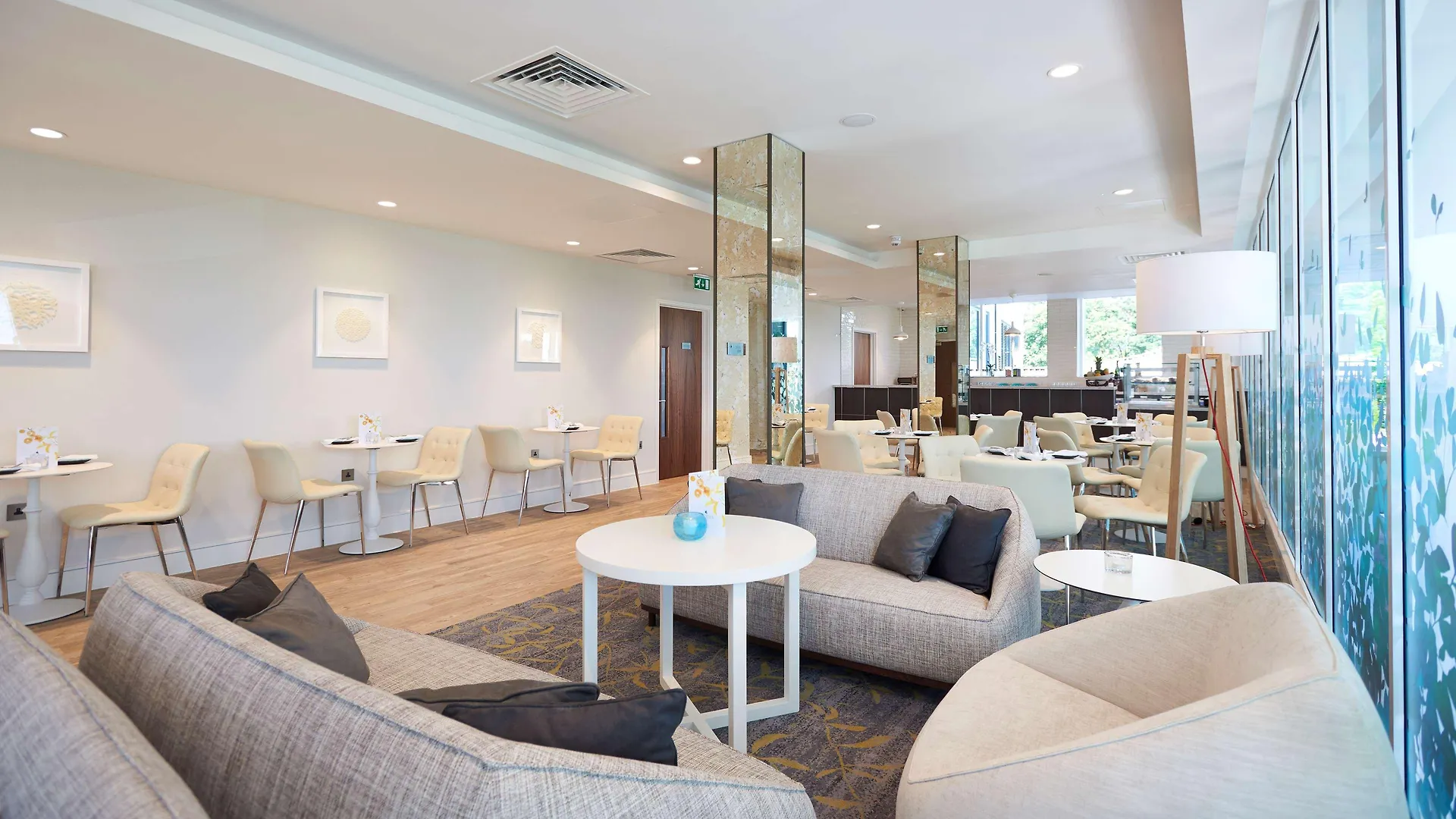 Hilton Southampton - Utilita Bowl Hotel Hedge End 4*,  United Kingdom