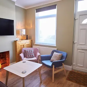 new-2bd-victorian-terraced-house-loughborough.hotelsin-nottingham.com/