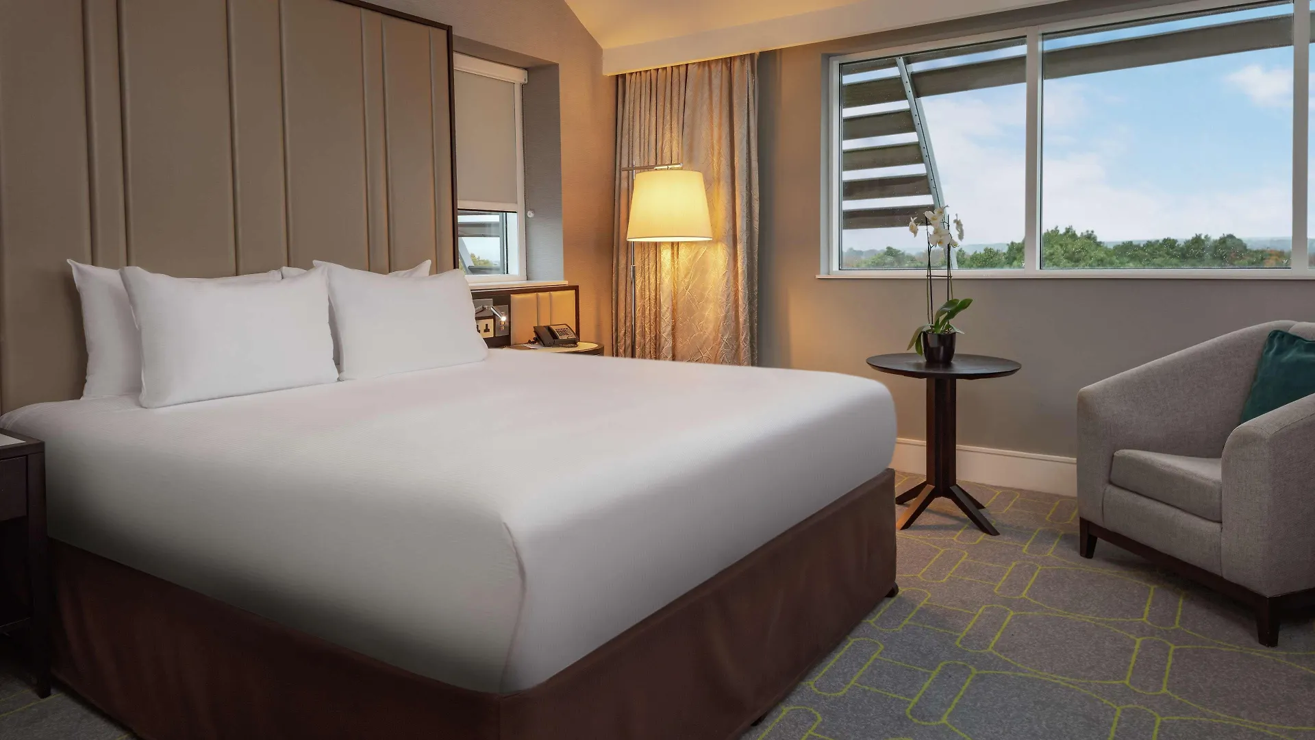Hilton Southampton - Utilita Bowl Hotel Hedge End 4*,